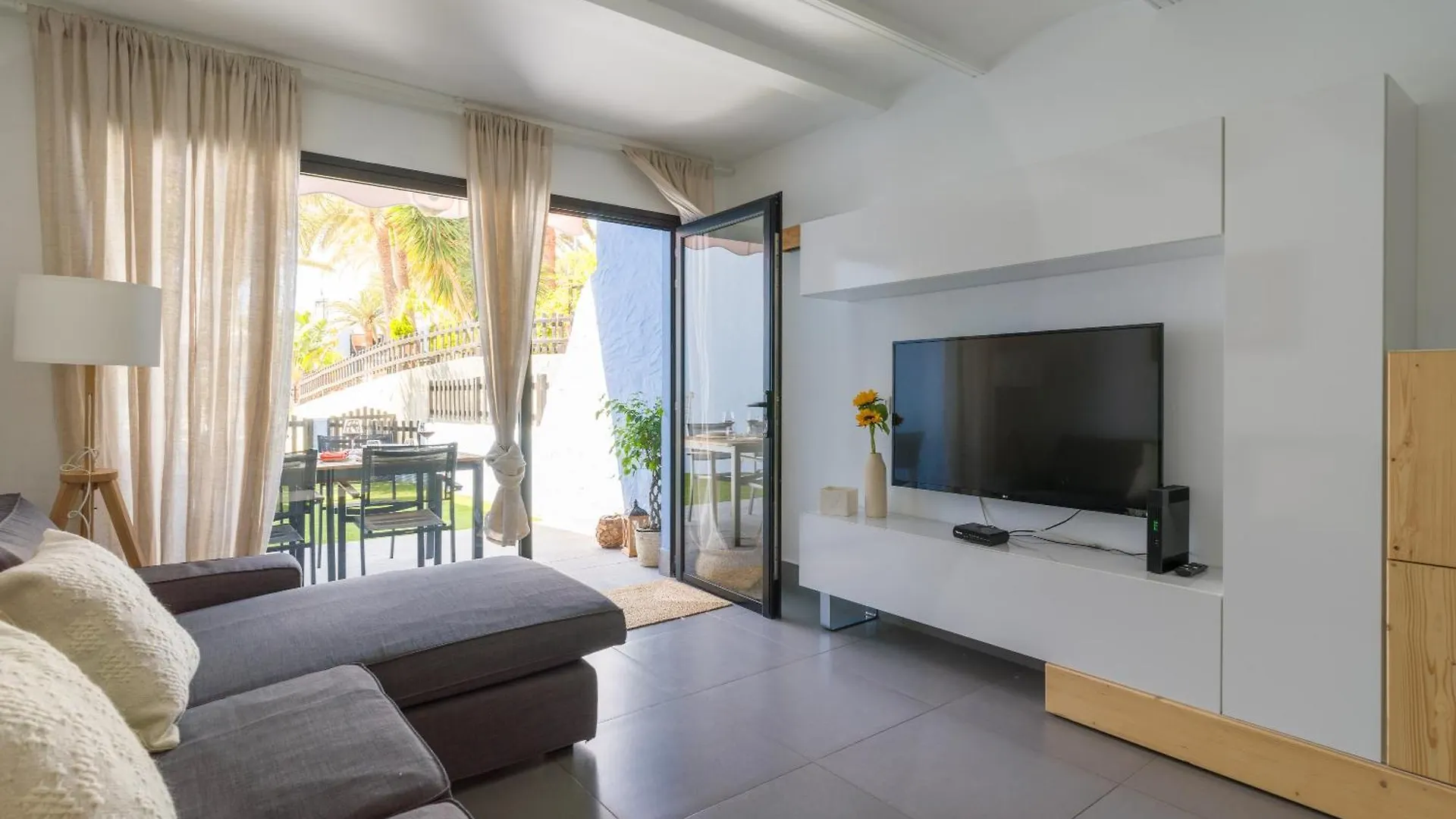 Amazing 3 Bedroom Next To The Beach San Bartolome de Tirajana  0*, San Bartolome de Tirajana (Gran Canaria) Spain